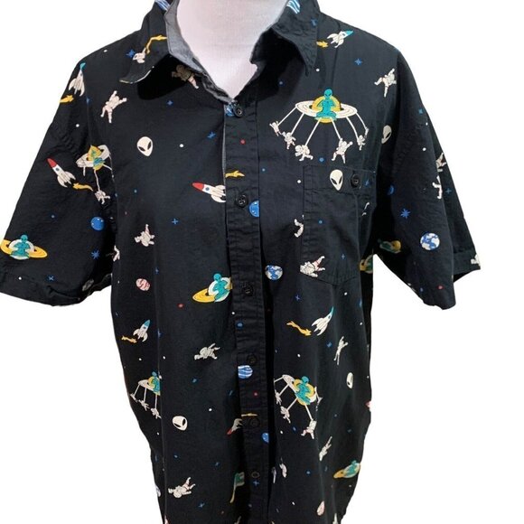 Eighty Eight Boy's Button Down Shirt Size XL UFO's Aliens Astronaut Short Sleeve - Picture 2 of 6